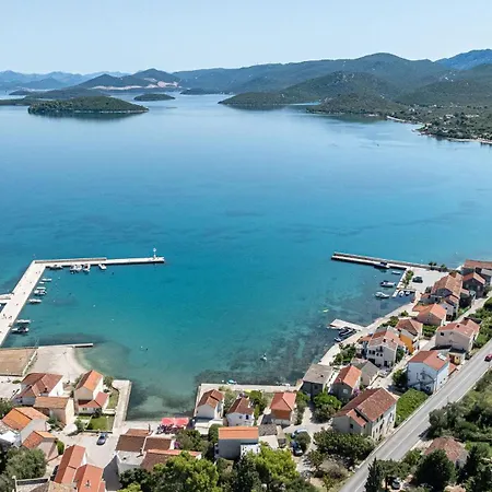 By The Sea Drace, Peljesac - 10135 *